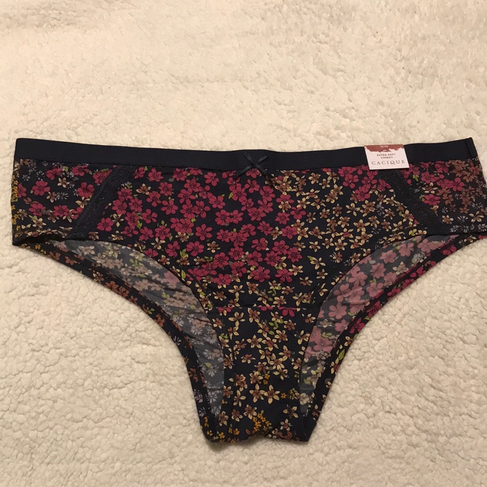 NWT Lane Bryant Cacique navy floral Extra Soft Cheeky Panties Size 18/20